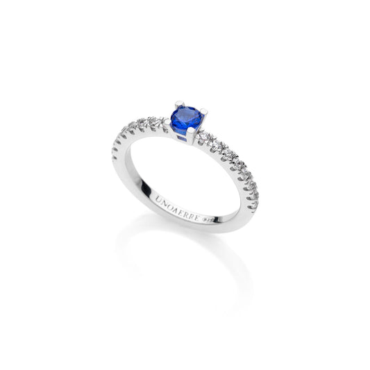 UNOAERRE SOLITAIRE RING IN SILVER WITH BLUE STONE